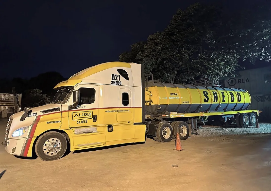 Tractocamión ALJOLE con tanque para operación especializada